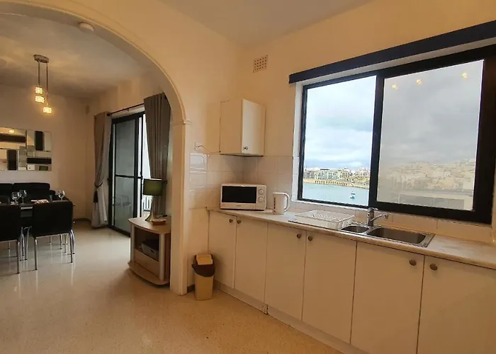 Belvedere Court * Iz-Zlielaq