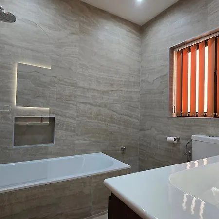 Belvedere Court * Iz-Zlielaq